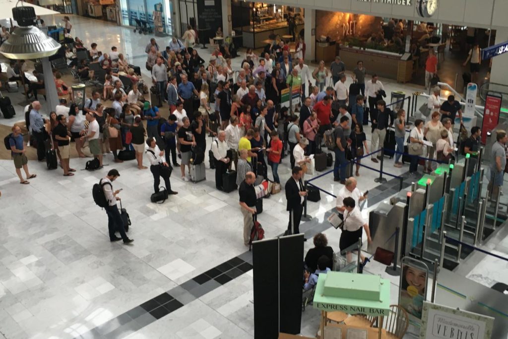 Italy airport strike cancelled over a hundred flights and created chaos.