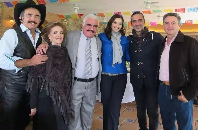 Vicente Fernandez family