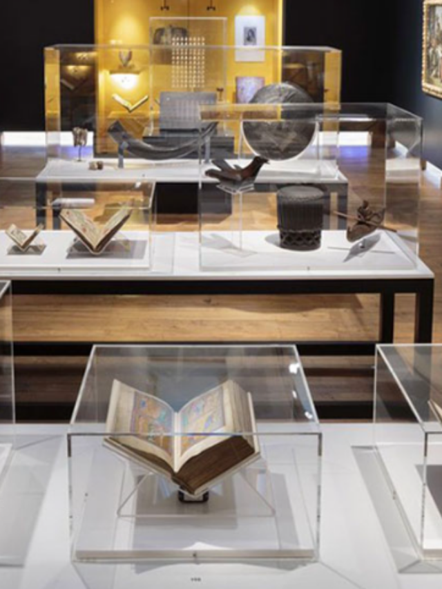 Ancient Books Exhibition Unveiled