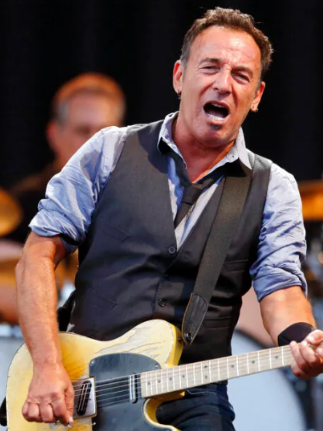 Springsteen Rocks Gillette Again