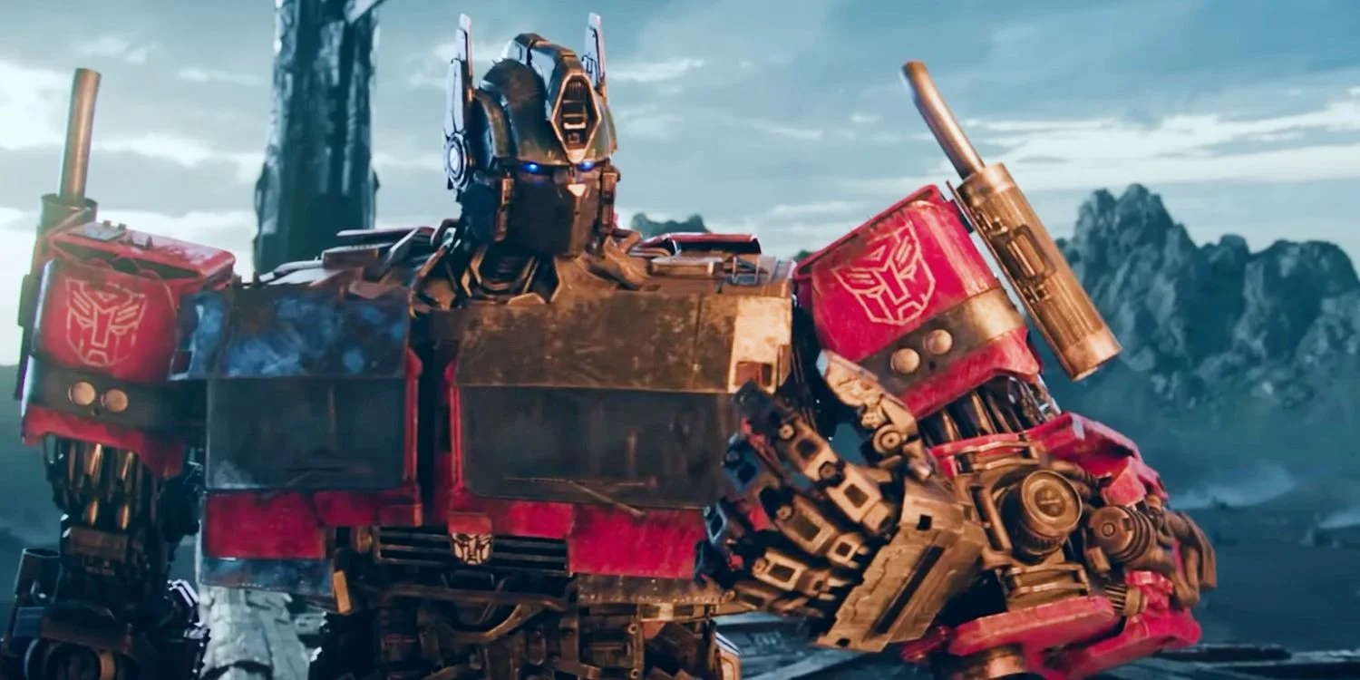 Transformers Tug-of-War: Fans' Desire for Explosions vs. Bumblebee's Heartfelt Success