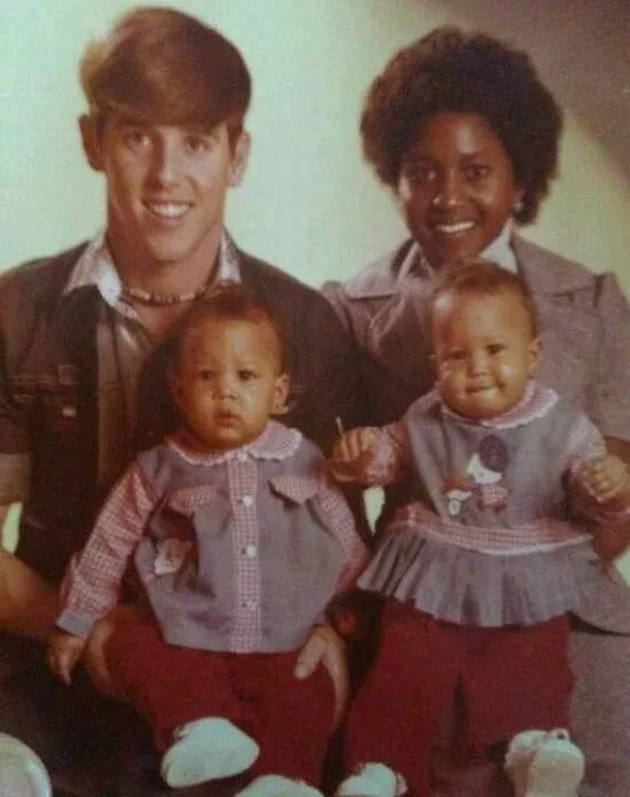 Tia Mowry parents