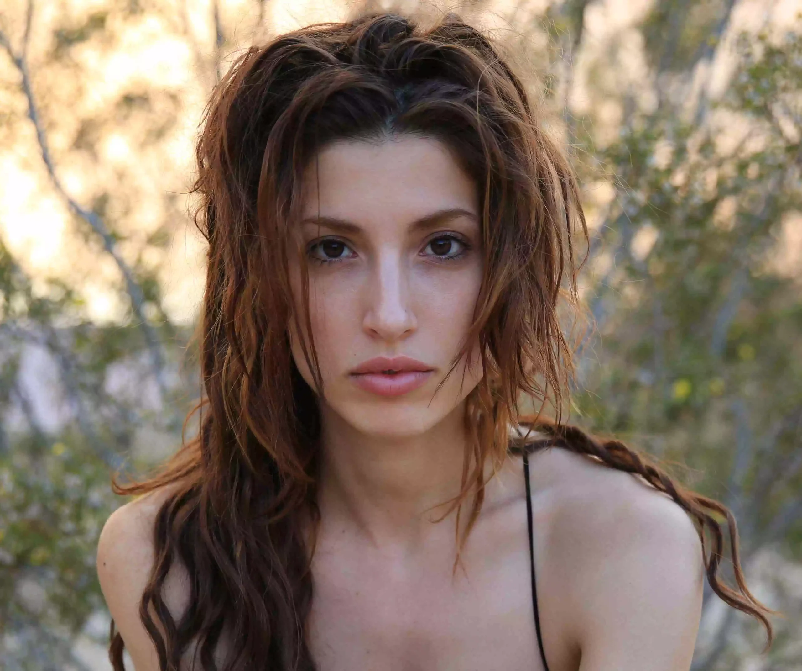 Tania Raymonde bio