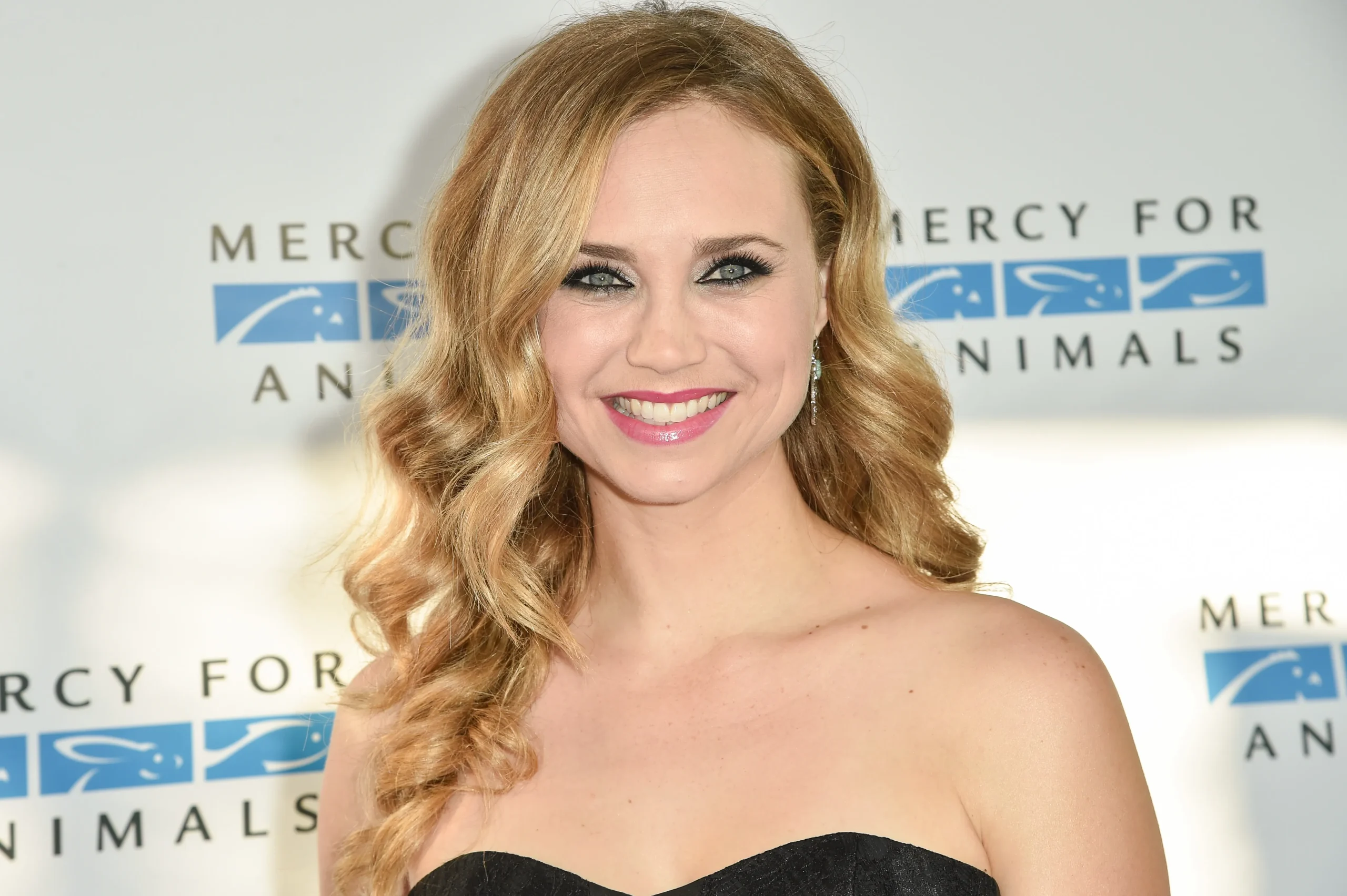 Who Is Fiona Gubelmann? Age, Bio, Career And More Of The American Actress