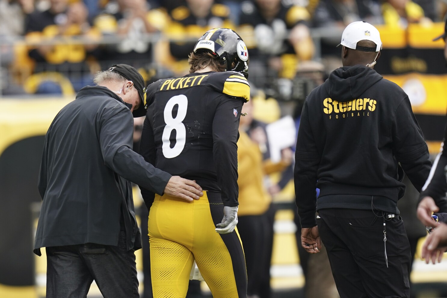 Pittsburgh Steelers Offseason QB Conundrum Navigating Through Rumors and Realities