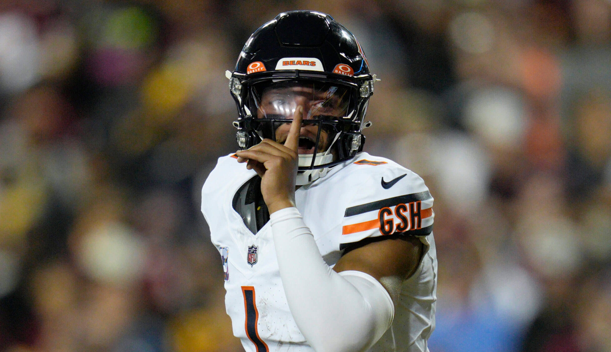 Chicago Bears Face Big Decision: Will They Trade Justin Fields or Draft a New QB Star?