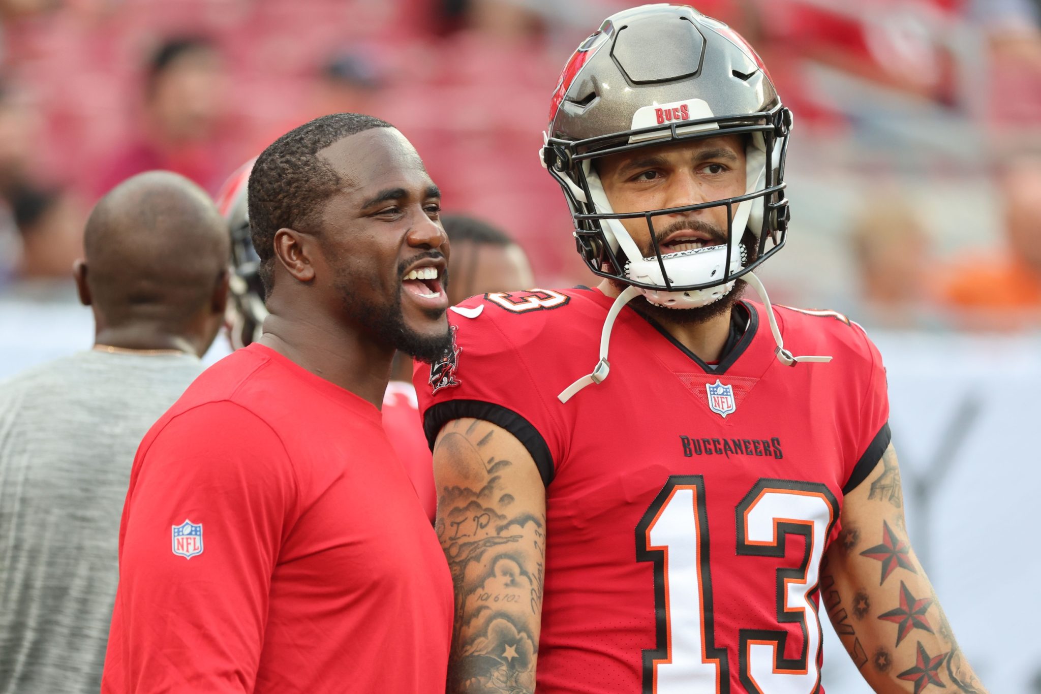 NFL News: Mike Evans Thanks His Wife Ashli Dotson After Signing With ...