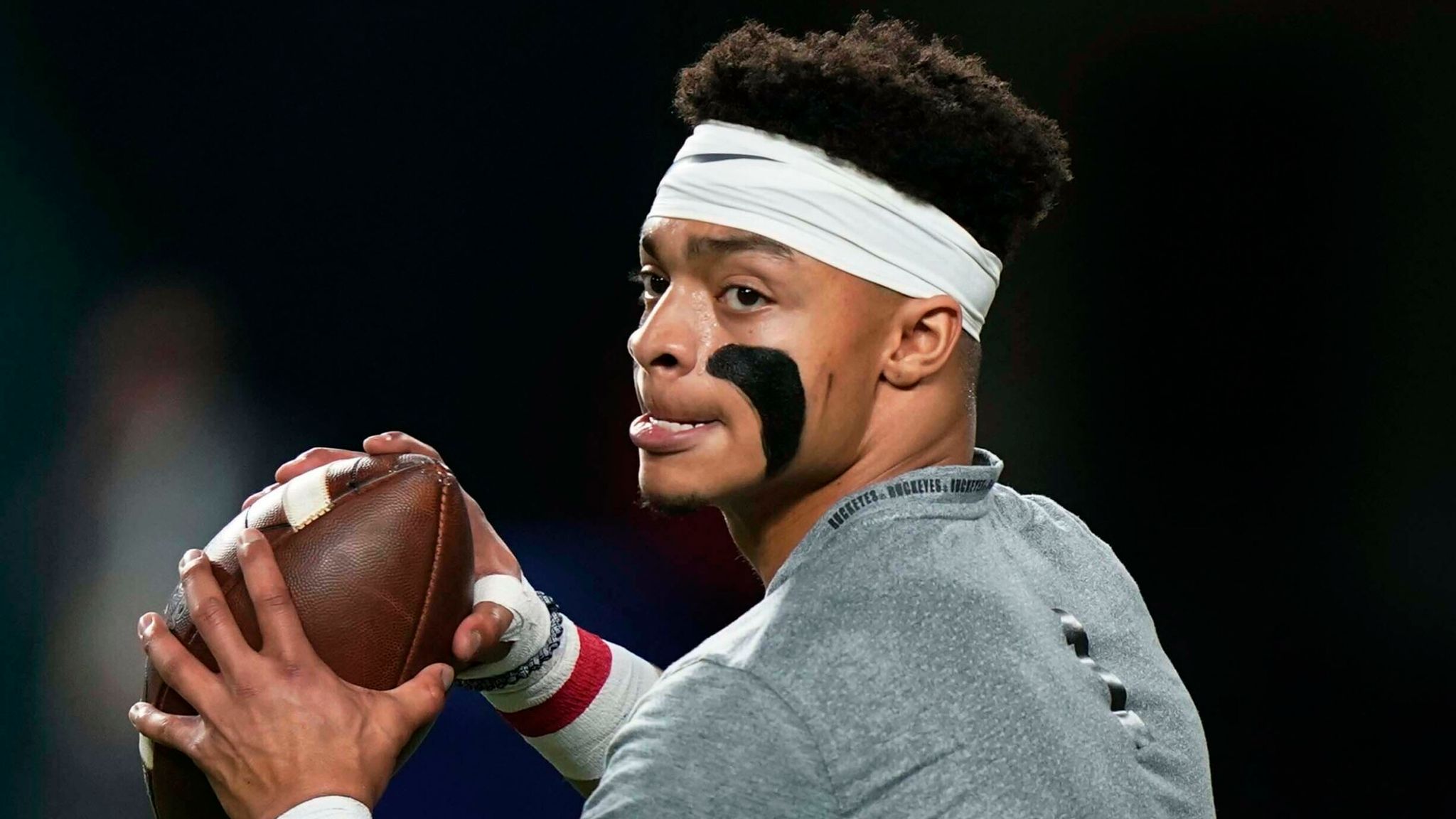 The Tumultuous Tale of Justin Fields and the Chicago Bears A Story of Potential and Uncertainty