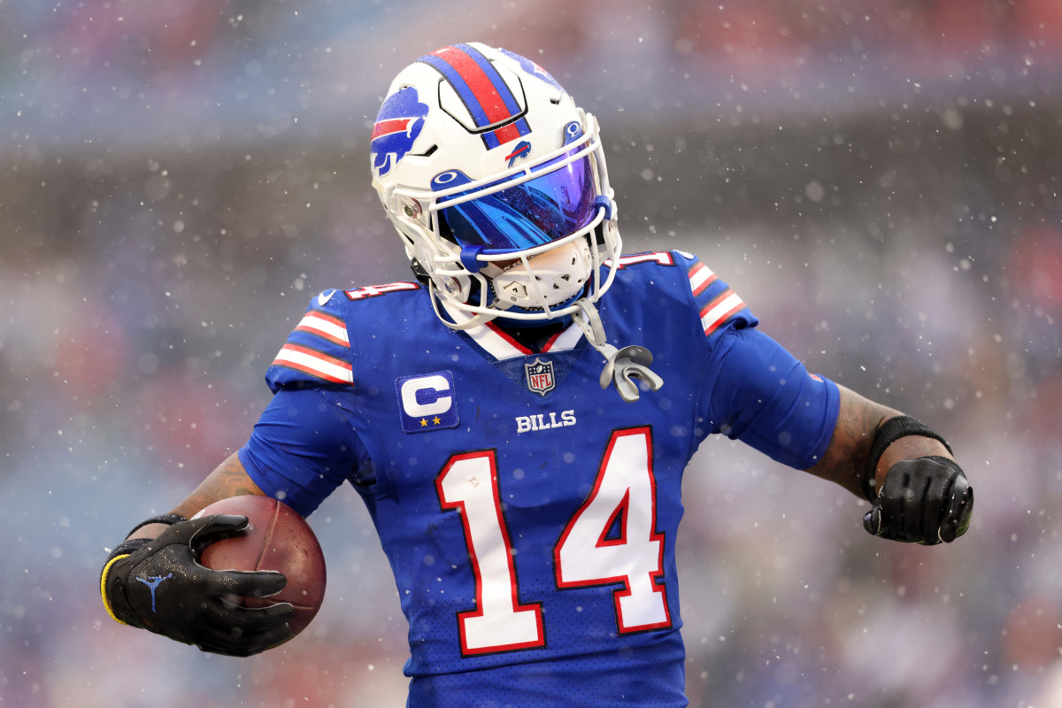 Buffalo Bills Gear Up for Fresh Start: Crafting the Perfect Wide Receiver Squad After Stefon Diggs' Exit