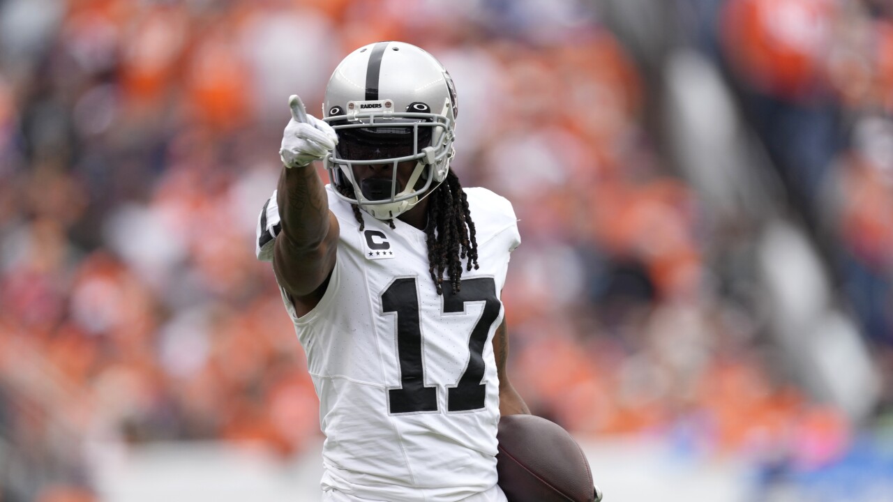 Davante Adams Reaffirms Commitment to Raiders Amidst Quarterback Uncertainties