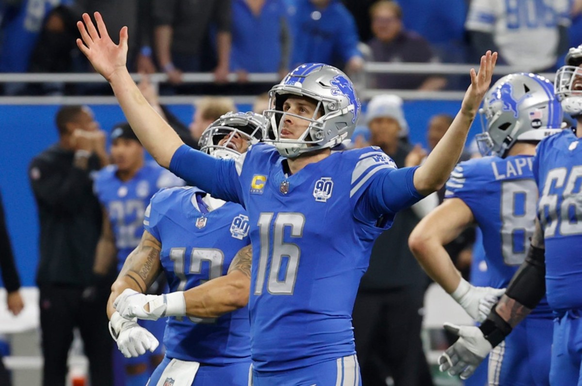 Detroit Fans Rally for Jared Goff Why the Lions' Star QB Deserves a Big Contract Extension--