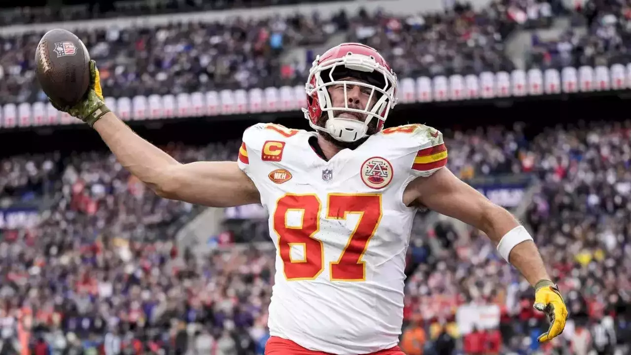 Is Taylor Swift’s New Song a Hidden Message to a Chiefs Player? Fans Spot Clues!