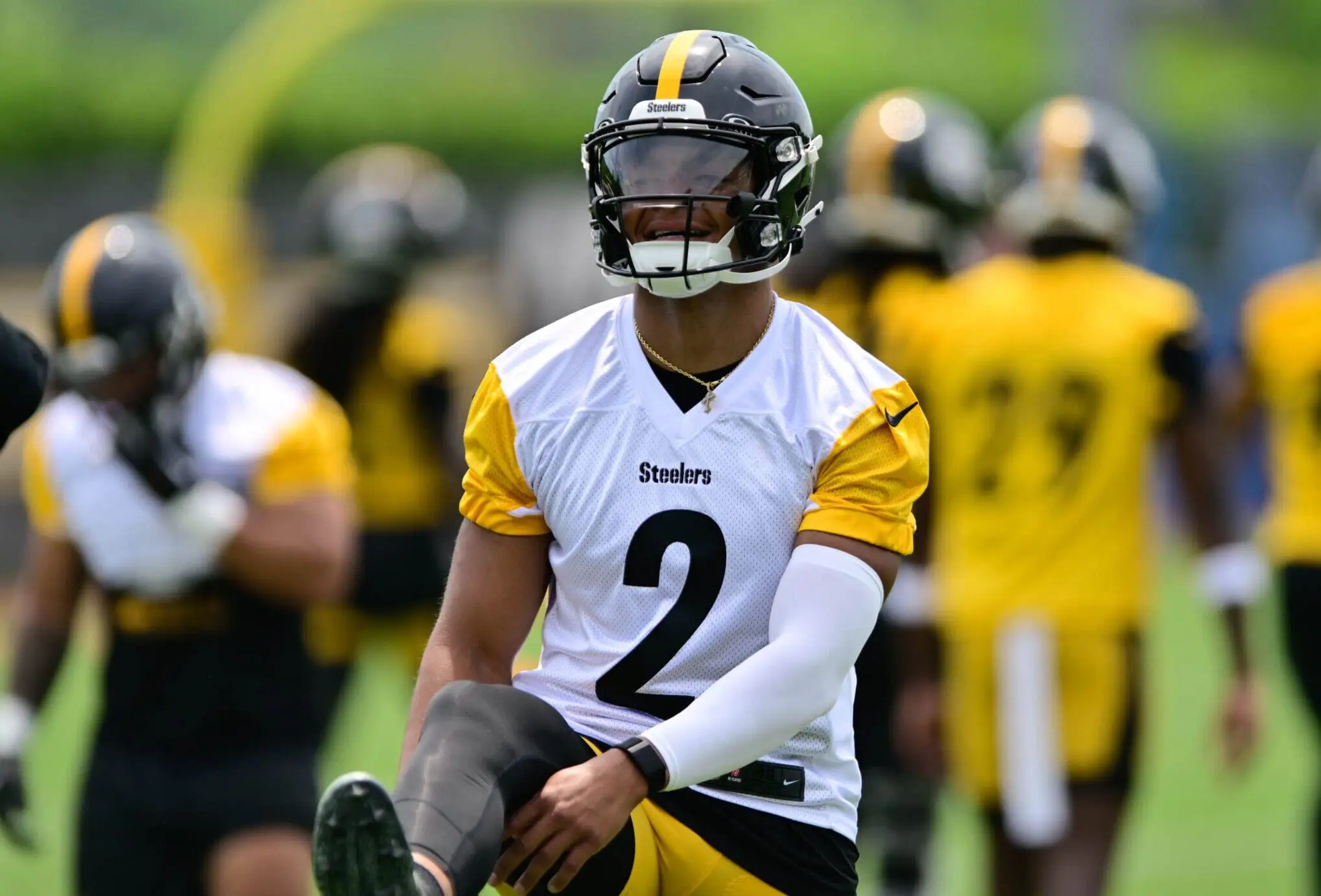 A Fresh Start Justin Fields' Promising New Chapter with the Steelers.