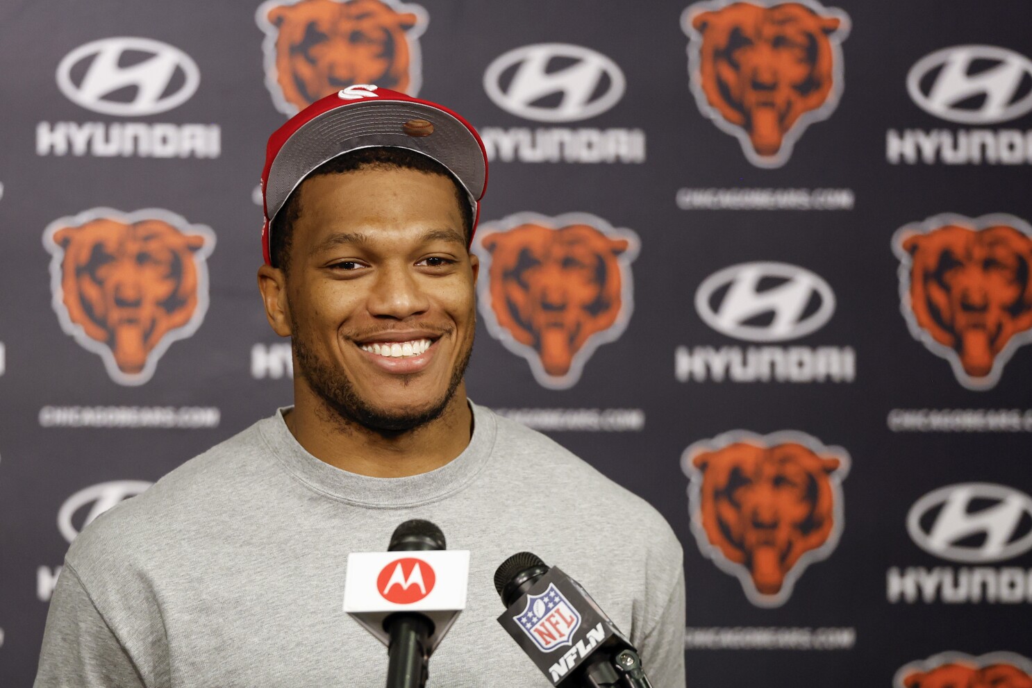 NFL News: DJ Moore Sees Bright Future With Caleb Williams Which Anticipates A New Era for The Chicago Bears