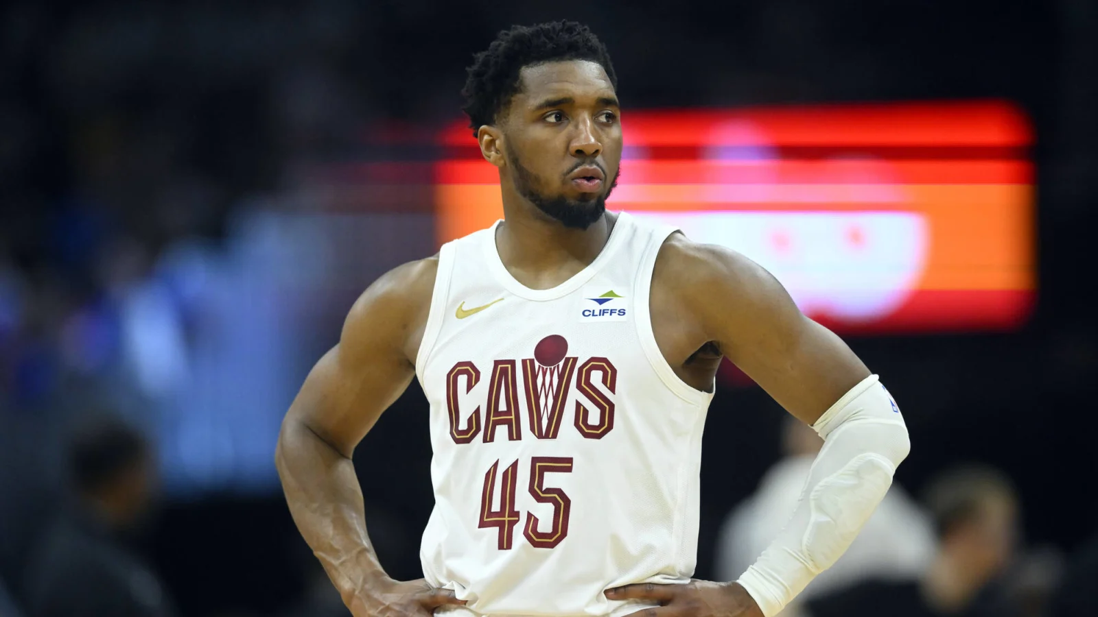 The Swirling Trade Winds: 76ers Eye Cavaliers' Donovan Mitchell Amid Lakers Interest