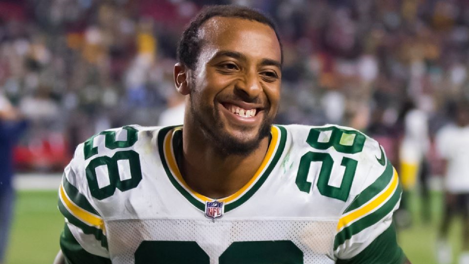  AJ Dillon's Loyalty to Green Bay Prevails Amid Packers' Running Back Shuffle..