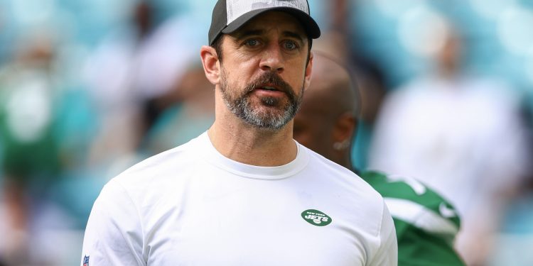 Aaron Rodgers Takes Charge: Why His Bold Promise Could Change the Jets' Future in 2024