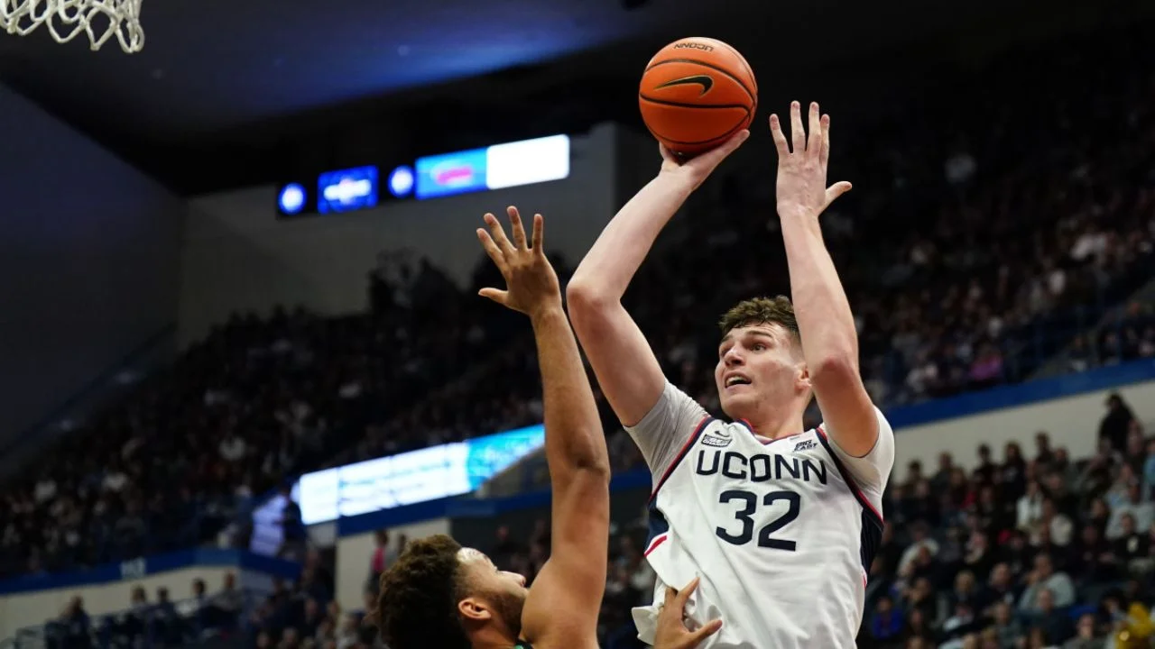 Atlanta Hawks’ Draft Dilemma, Donovan Clingan or Alex Sarr for the Top Pick?