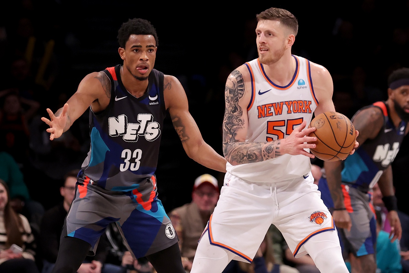 Nic Claxton of the Brooklyn Nets and Isaiah Hartenstein of the New York Knicks: Who Will Get the Larger Check?