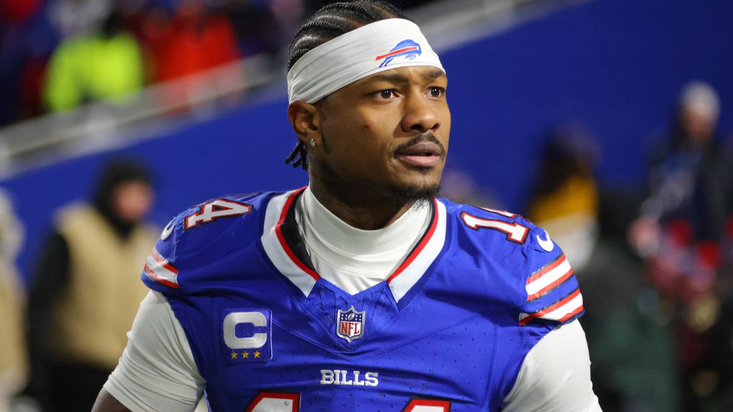  Buffalo Bills Plot Comeback Eyeing Ex-Chief Star for Next NFL Showdown---