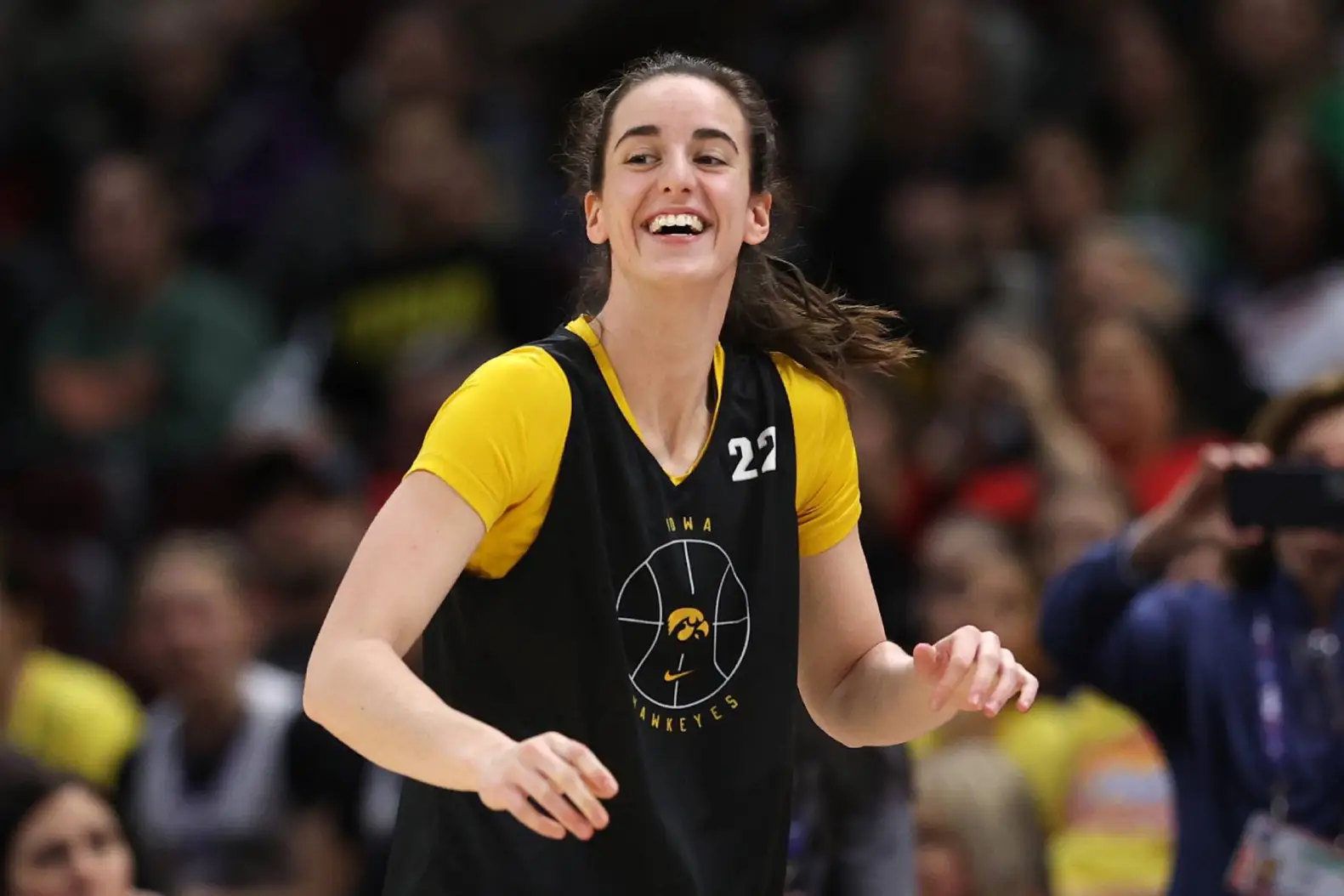 Caitlin Clark's Early Impact on the WNBA: A Mixed Bag of Brilliance and Challenges