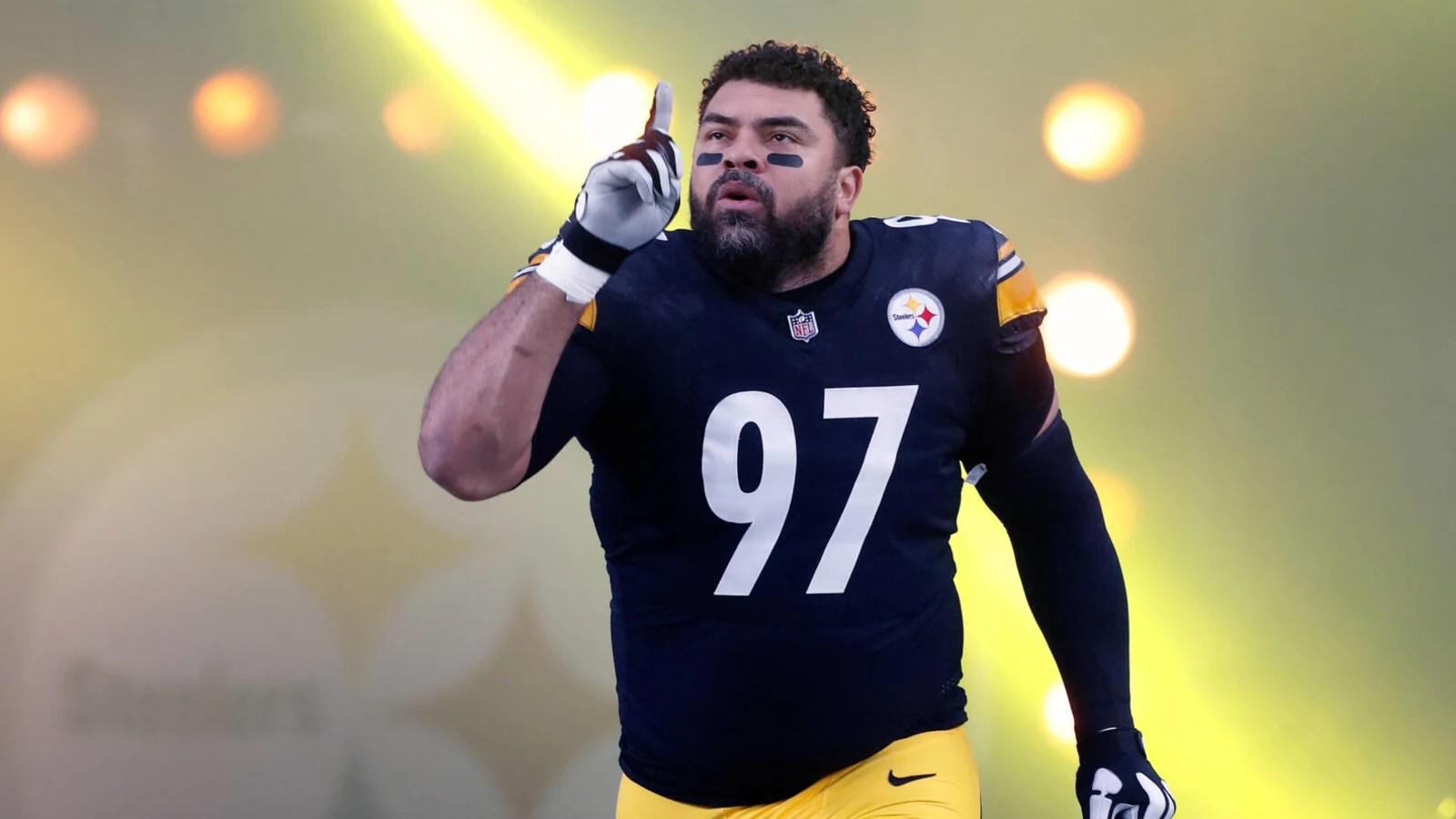  Cam Heyward's Contract Talks: A Crucial Offseason for the Steelers' Veteran