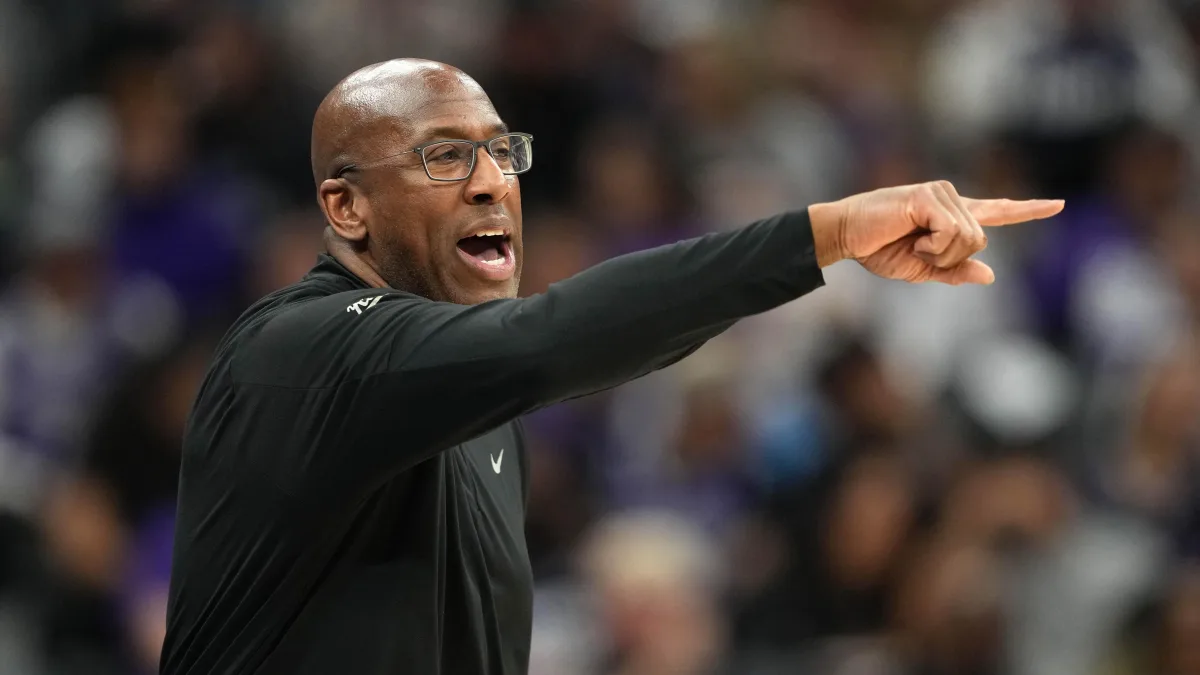 Contract Crunch Mike Brown's Future with the Kings in Limbo Amid Extension Talks