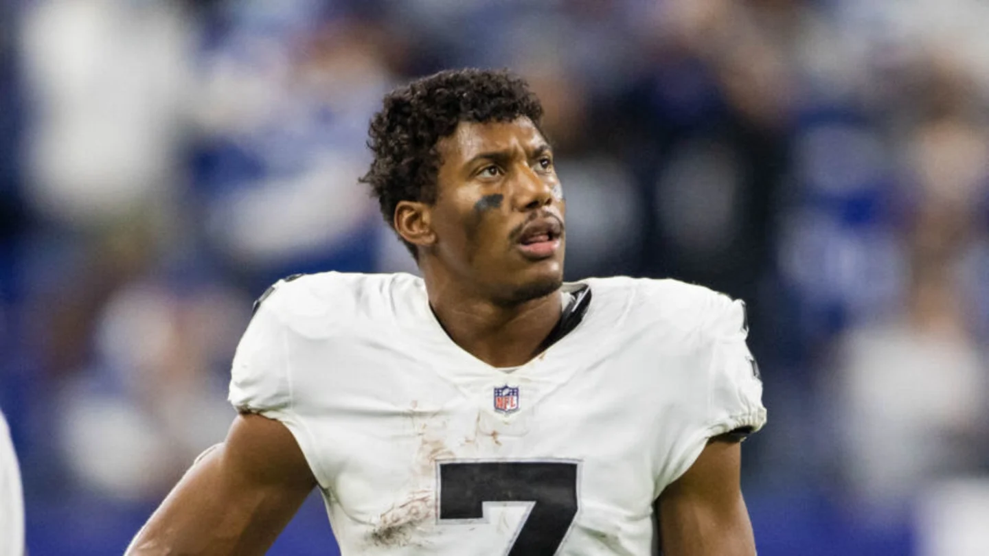  Could Zay Jones's Return Spark a Buffalo Bills Revival? Fans Buzz Over Possible Reunion