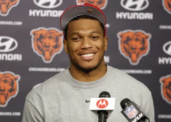 NFL News: How does Chicago Bears' D.J. Moore See His Role Evolving With Justin Fields and Caleb Williams?