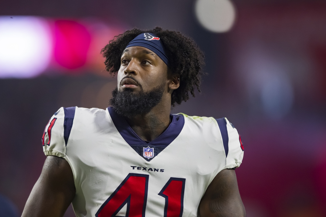 Dallas Cowboys Eye Former Eagle Zach Cunningham in Strategic Offseason Move