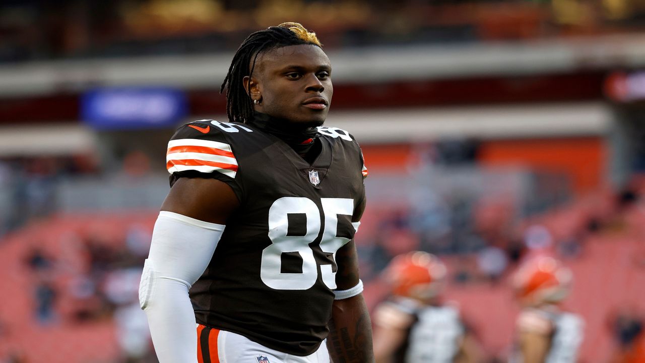 David Njoku's Fiery Defense of Cleveland: Clapping Back at Micah Parsons and Critics