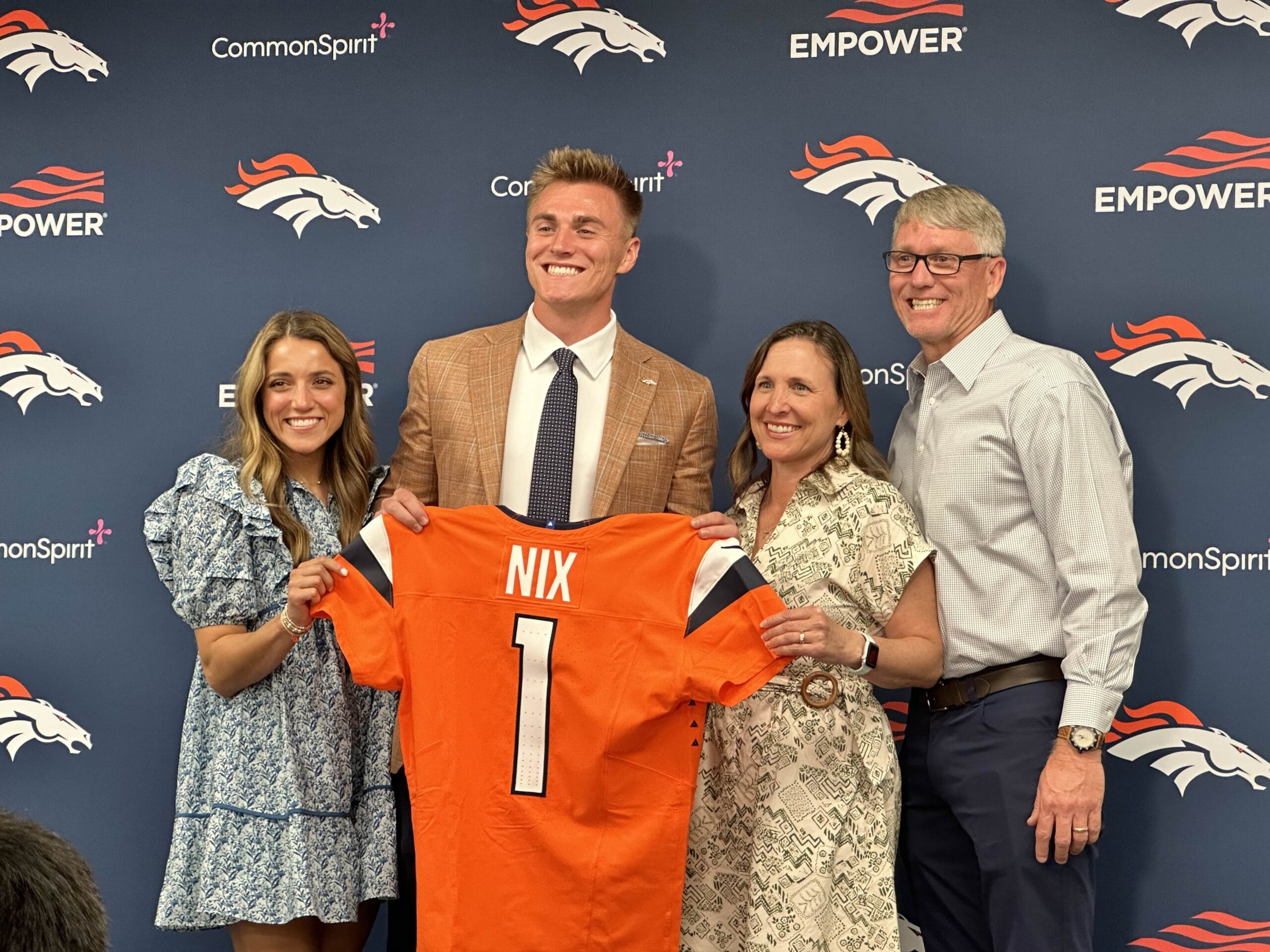   Denver Broncos' nye stjerne Bo Nix: Vil han snu lagets lykke i 2024?