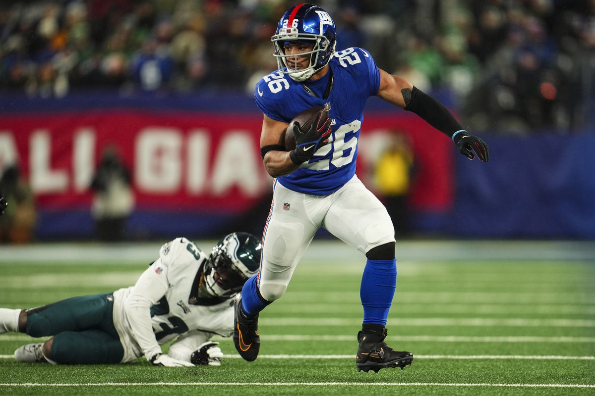 NFL News: Can Philadelphia Eagles’ Saquon Barkley Break the All-Time Rushing Yards Record in a Single Season?