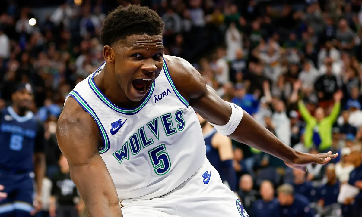 From Lakers to Timberwolves Jarred Vanderbilt Cheers on Anthony Edwards' Playoff Push Towards NBA Glory---