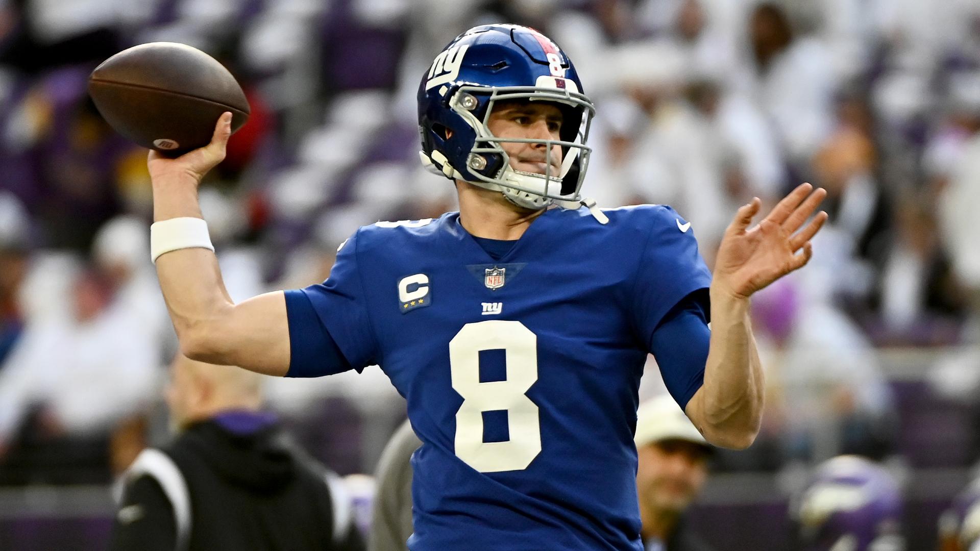 Giants' Daniel Jones Faces Tough Road Ahead Can the New QB and His New Receiver Turn the Tide---