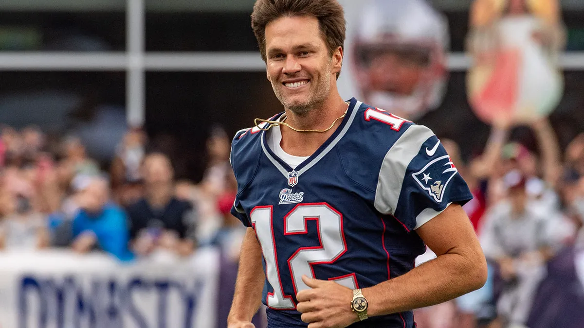  Is Tom Brady Coming Back? The Buzz Around His Potential Return to the Patriots