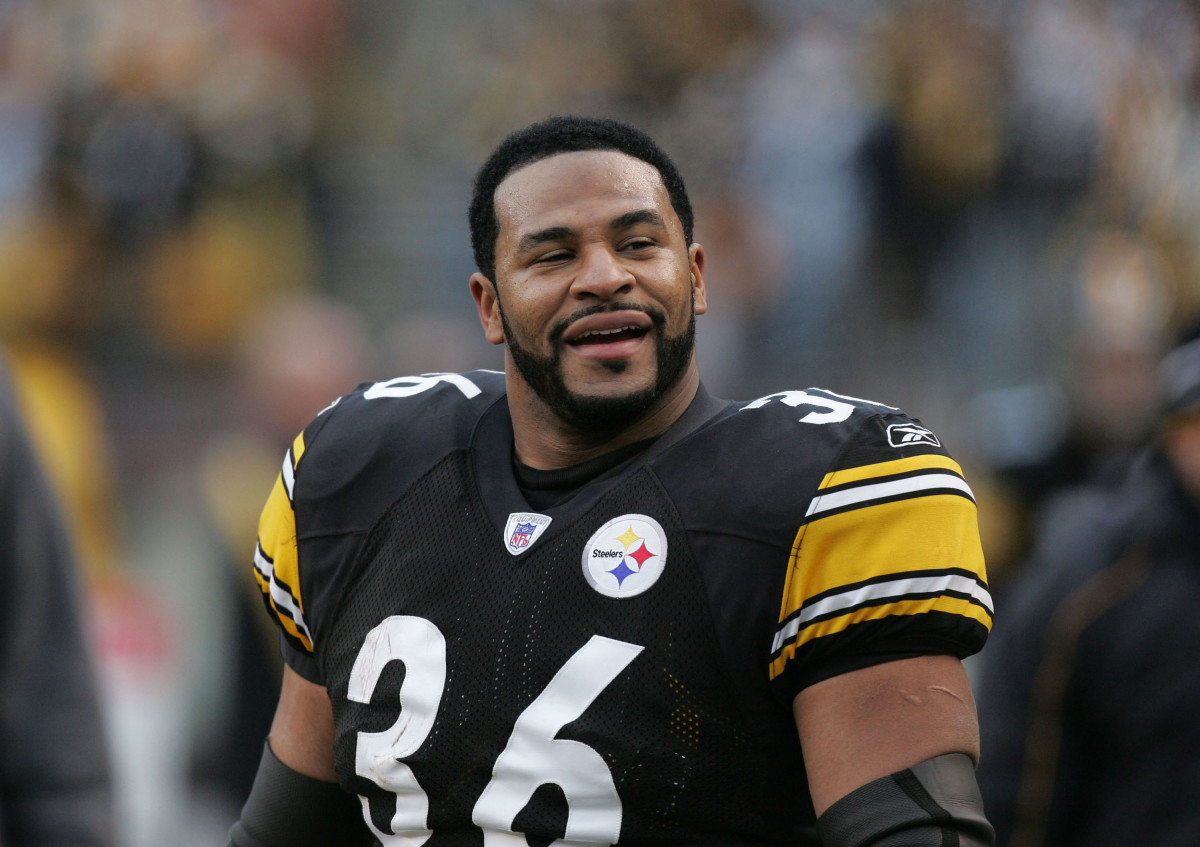 NFL News: Jerome Bettis’ High Hopes for Russell Wilson as Pittsburgh Steelers’ Quarterback Spark Excitement and Debate