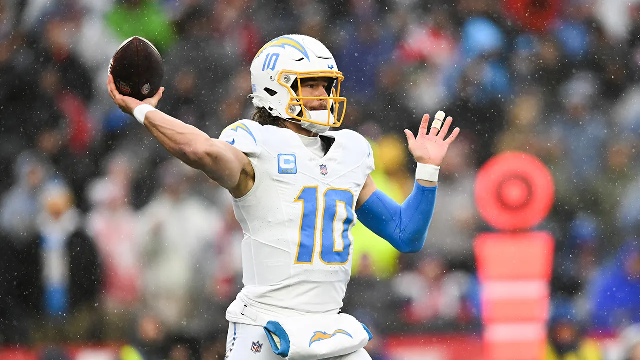  Justin Herbert’s New Top WR Analyzing a Potential Bengals-Chargers Trade