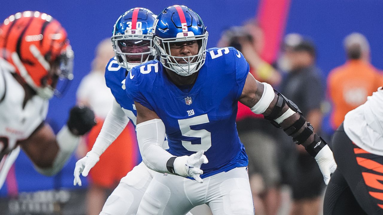  Kayvon Thibodeaux Chasing Greatness and Giants' Legacy in His Third NFL Season