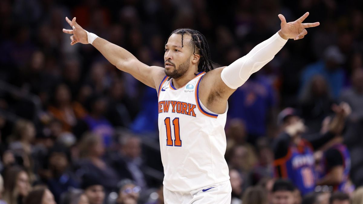 Knicks' Jalen Brunson Might Take Less Money to Build a Stronger Team What This Means for New York's Future-