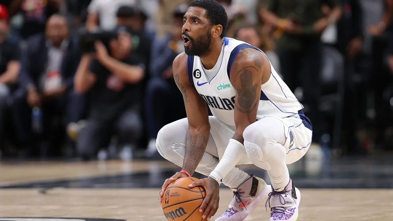 Kyrie Irving's 30-Point Game and Stylish Anta KAI 1 'Chief Hélà' Sneakers Lead Mavericks to Victory---