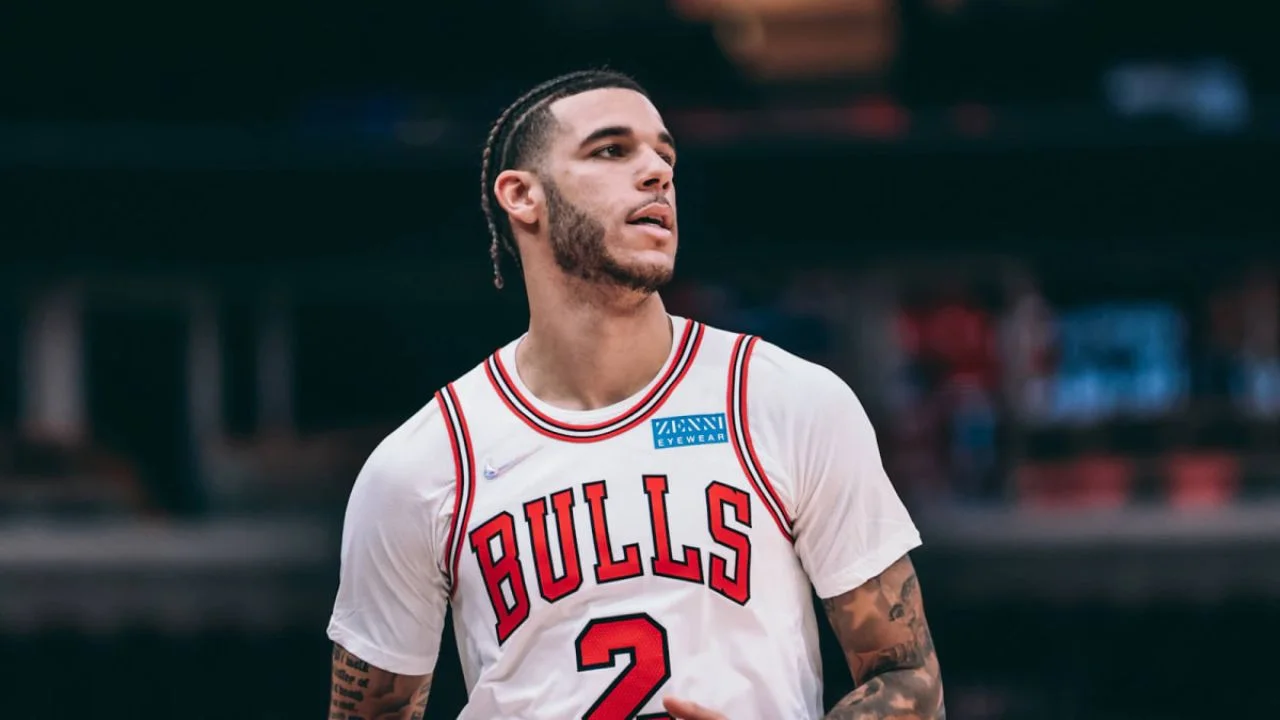 Chicago Bulls’ Lonzo Ball Returns, A Glimpse into His Arduous Journey Back to the Court