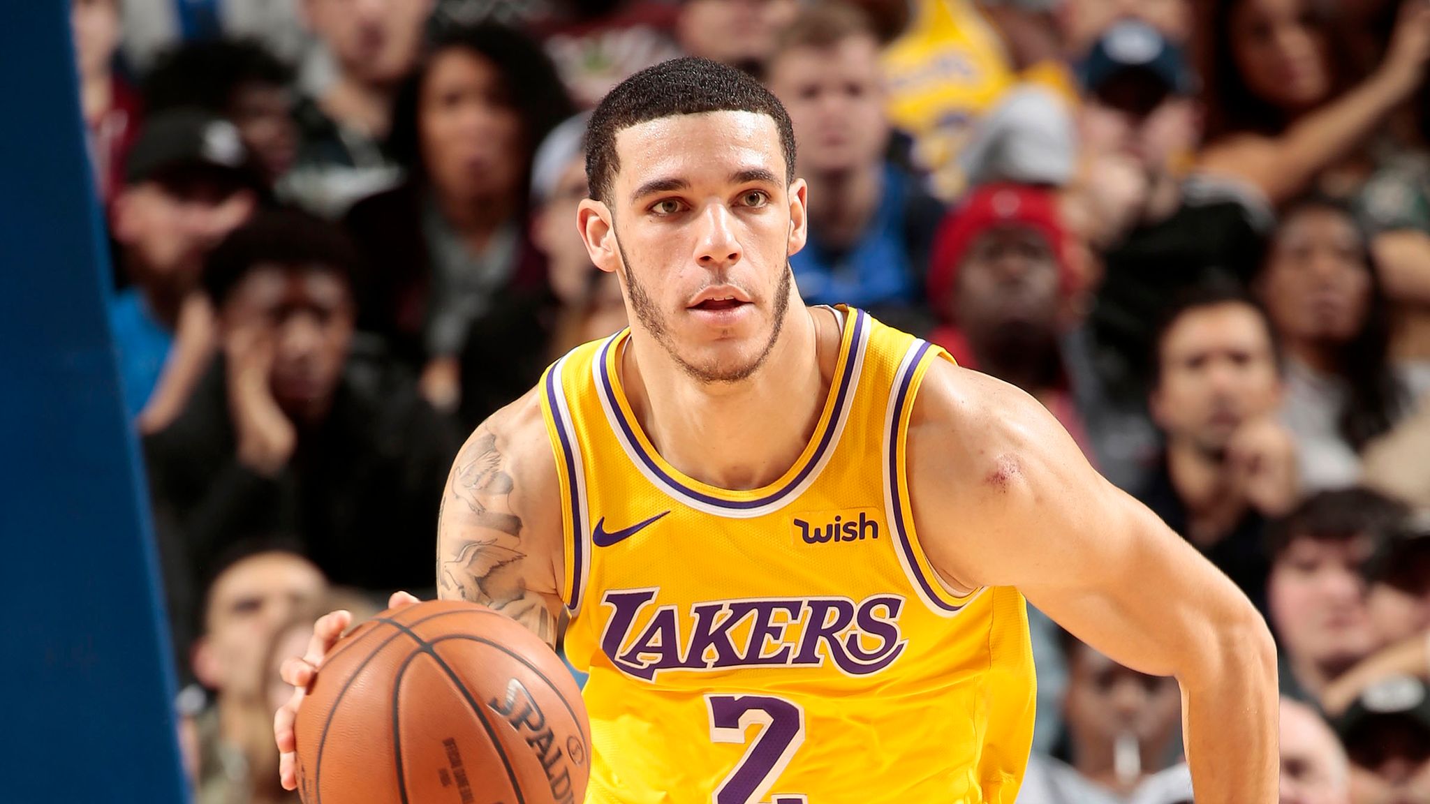  Lonzo Ball's Comeback: A Glimpse into His Arduous Journey Back to the Court