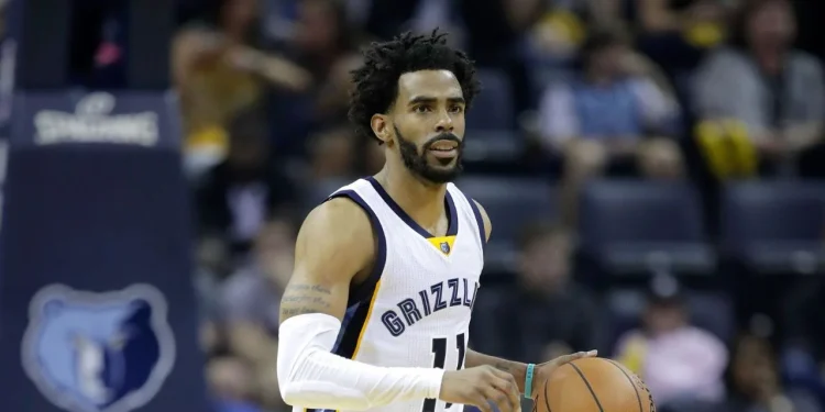 Mike Conley's Injury Status Raises Questions for Timberwolves Before Game 2 Against Mavericks