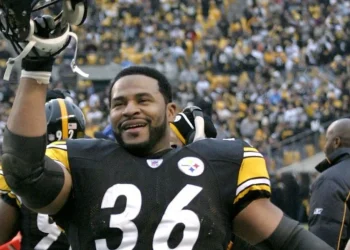 NFL News: Pittsburg Steelers' Quarterback Competition Heats Up, Jerome Bettis Says Exciting Times Ahead