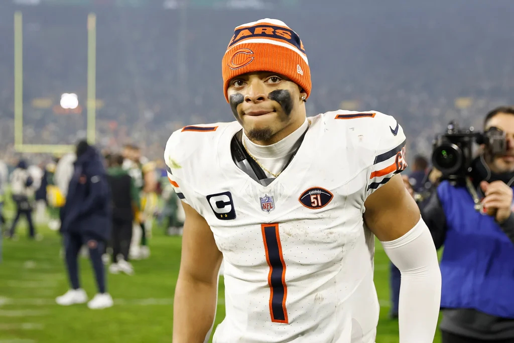 NFL News: “That certainly doesn’t end here” – Chicago Bears Coach REVEALS More Info Following Justin Fields Trade