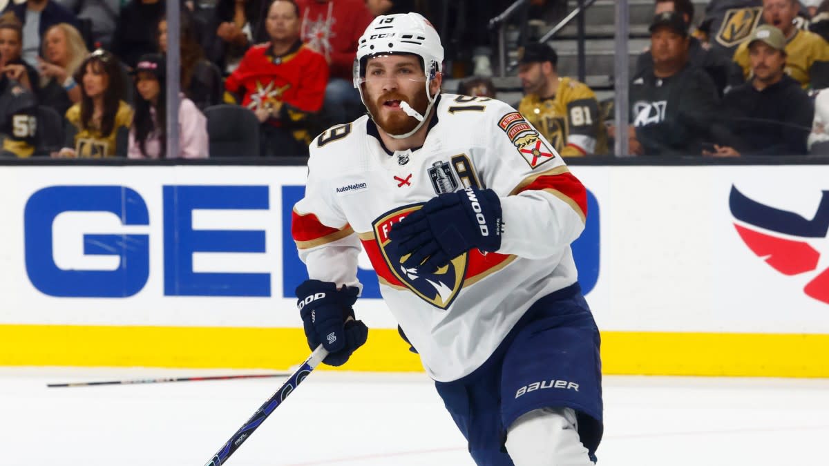 NHL News: Florida Panthers’ Surge and Jeremy Swayman’s Resolve, High-Stakes NHL Playoff Battles with Boston Bruins and Edmonton Oilers