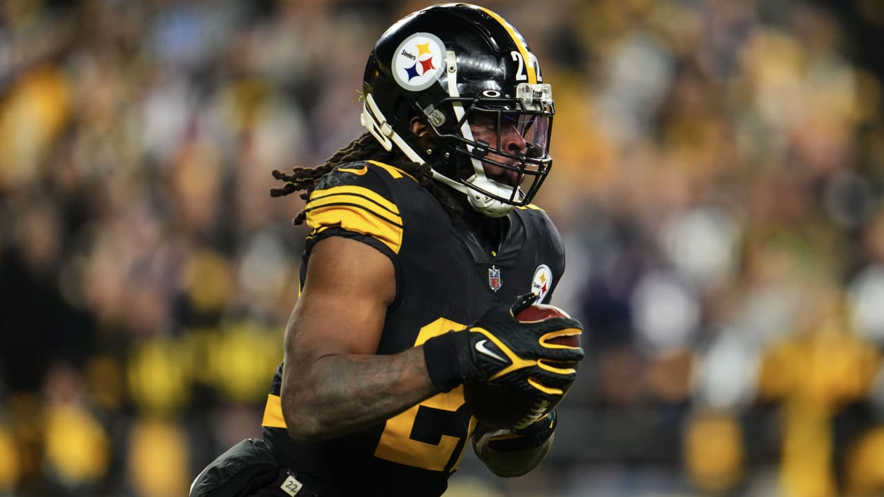 NFL News: Najee Harris’ Future With Pittsburgh Steelers Remains Uncertain, 6 Potential Trade Scenarios Discussed