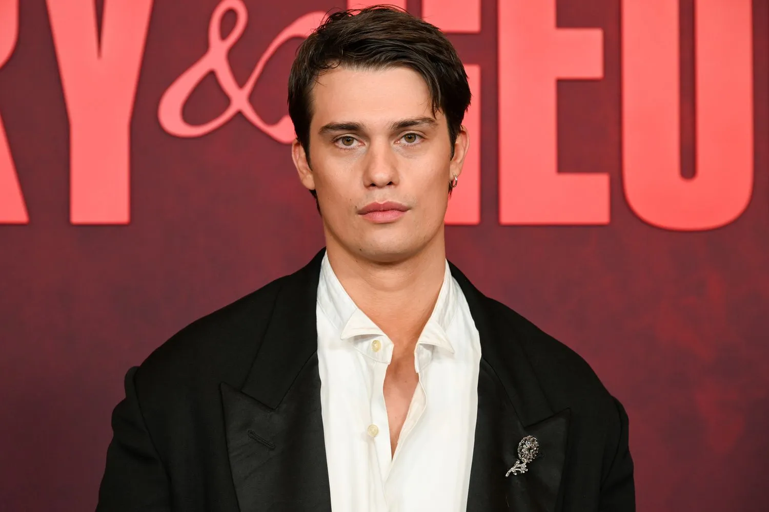 Nicholas Galitzine Biography – Movies, Dating, Net Worth