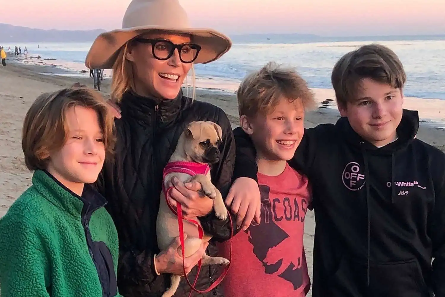 Who Is Oliver McLanahan Phillips? All About Julie Bowen’s Daughter